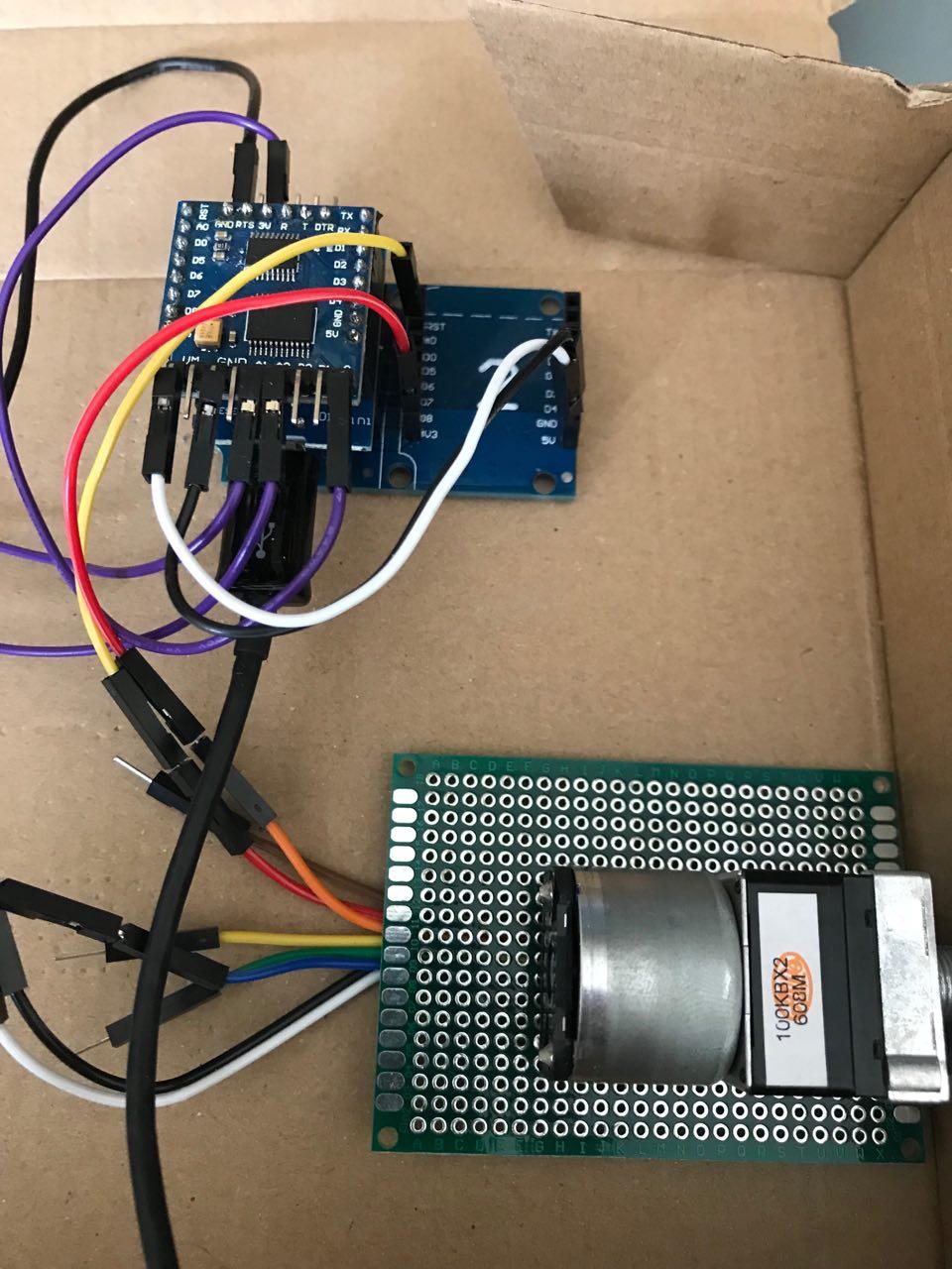 motor_potentiometer_z21_simulator_esp8266.jpg